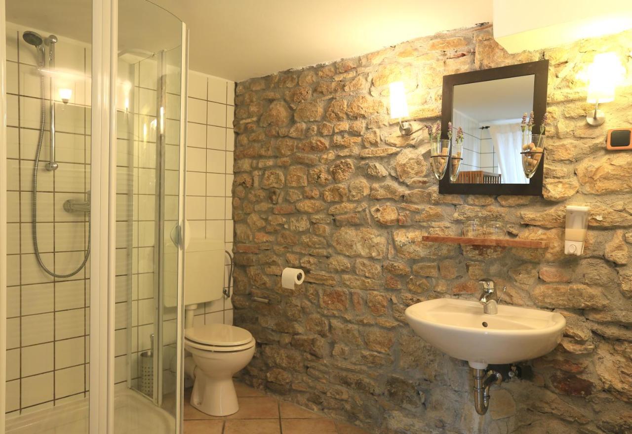 Hotel Weingewolbe Bermersheim Eksteriør bilde